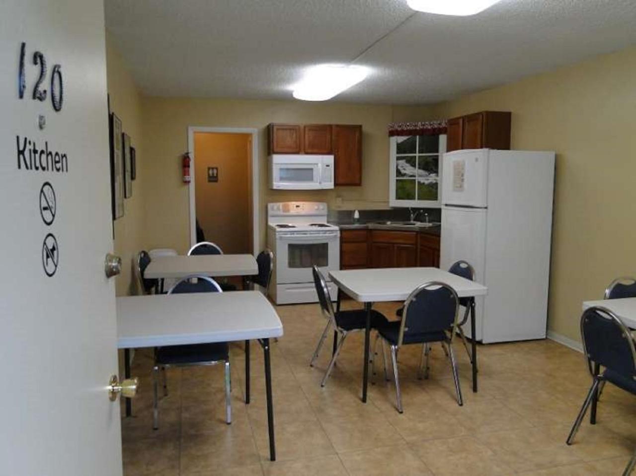 Konkolville Motel Orofino エクステリア 写真