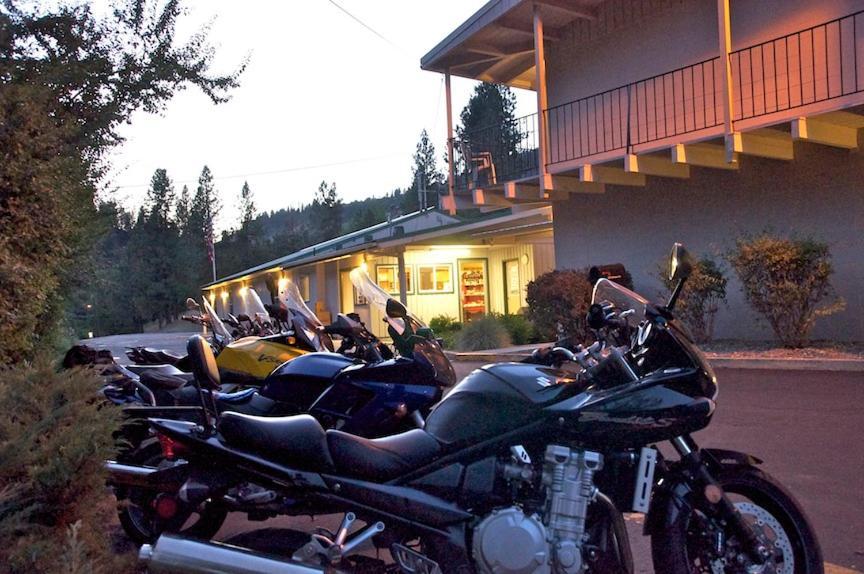 Konkolville Motel Orofino エクステリア 写真